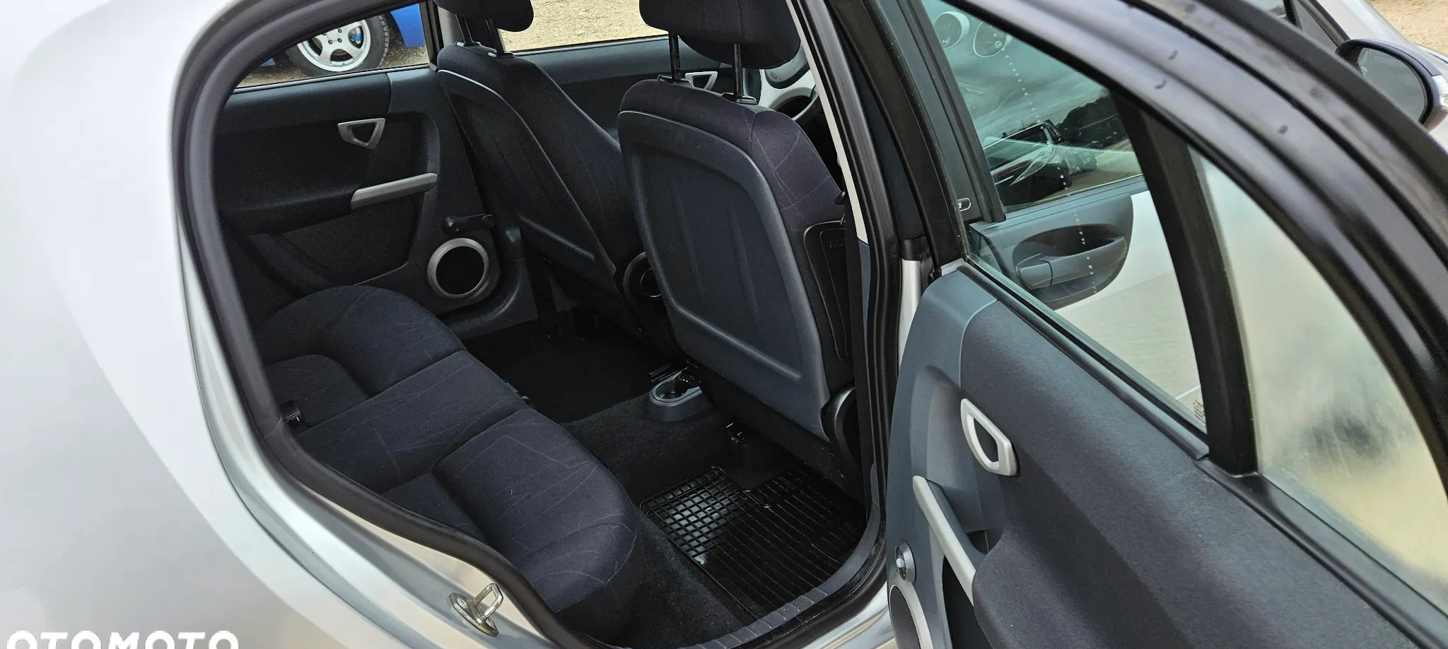 Smart Forfour cena 8900 przebieg: 159600, rok produkcji 2004 z Białobrzegi małe 172